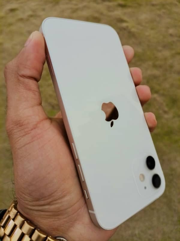 IPhone 12 - 64GB - White  - Sim Working 3