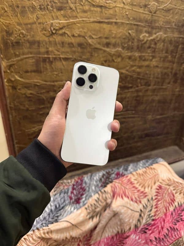 iphone 15pro mx jv white taitanium 95 health 0