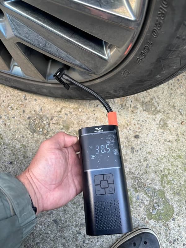 rechargeable  inflator air pump for all SUV 3