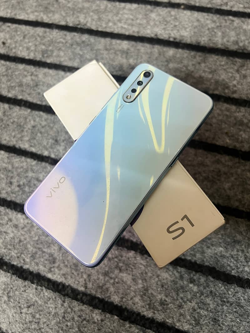 Vivo S1 Pro 0