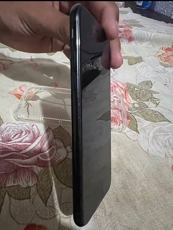 iPhone 7 pta urgend sell 3