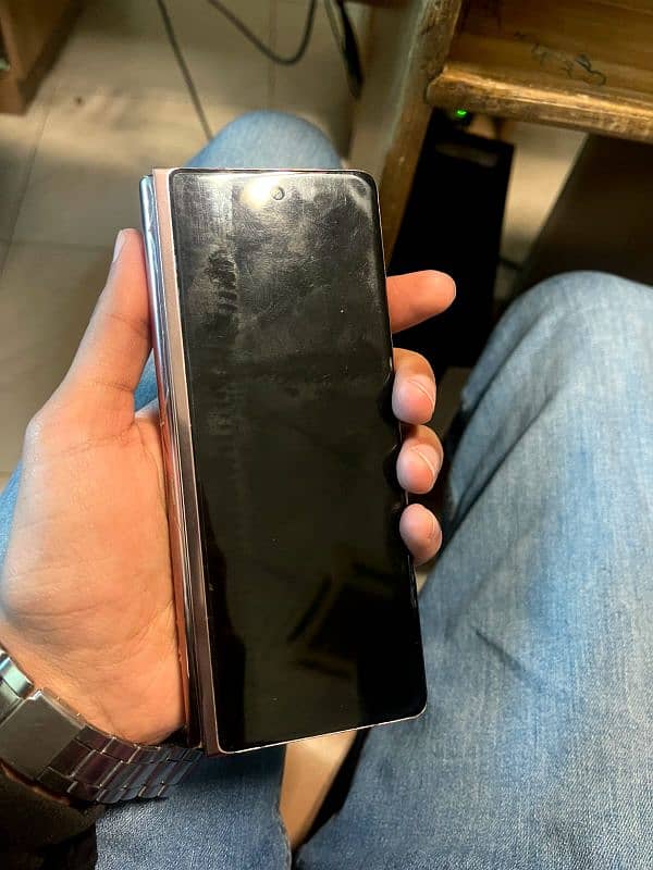 Samsung Galaxy z fold 2 10/10 condition non PTA (2 months e-sim) 9