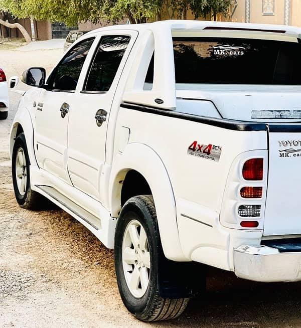 Toyota Hilux 2009 3