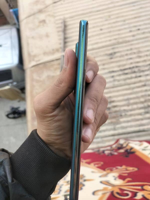 vivo v30 4