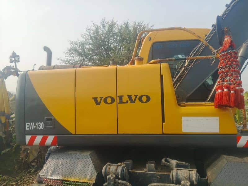 valvo excavator sadi Model 2003 Pakistan 2017 6