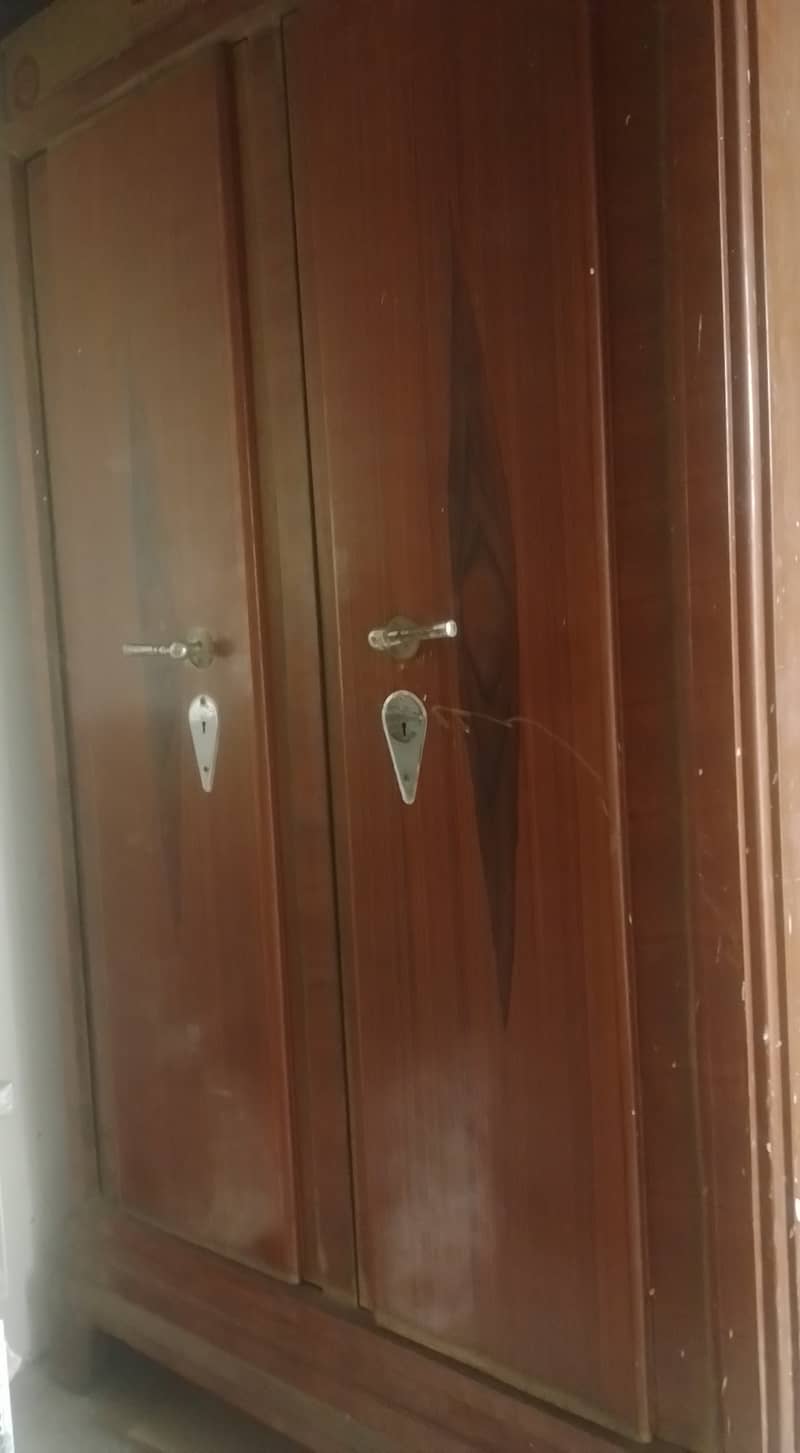 Iron wardrobe two door non defected for sale 2