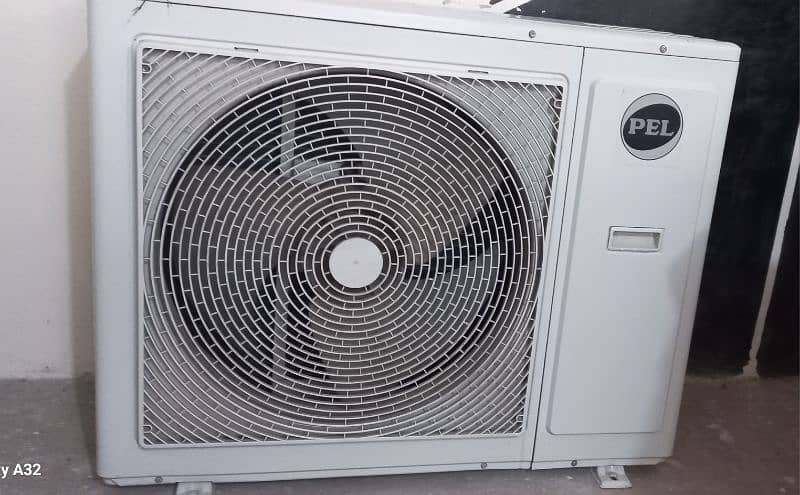 PEL 4TON FLOOR STANDING AC VERY GOOD CONDITION GOOD PRICE 3