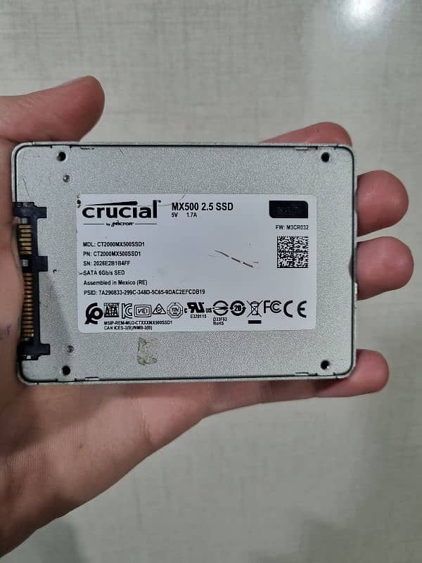 Crucial 2TB (2000GB) SSD 1