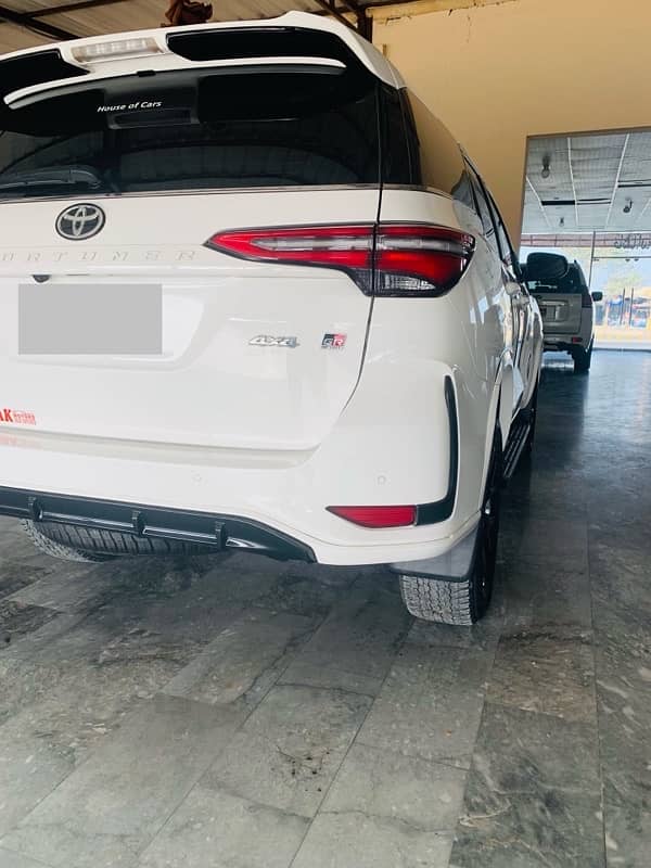 Toyota Fortuner 2023 6