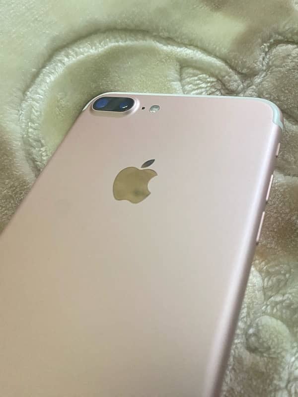 iphone 7 plus pta approved 32gb with box 7