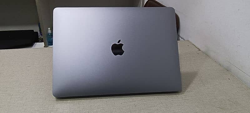 Apple MacBook Air M1 2020 13" 8/256gb 11