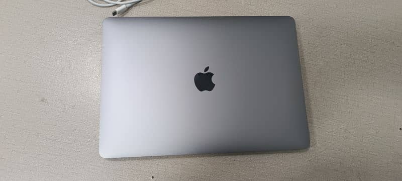 Apple MacBook Air M1 2020 13" 8/256gb 14