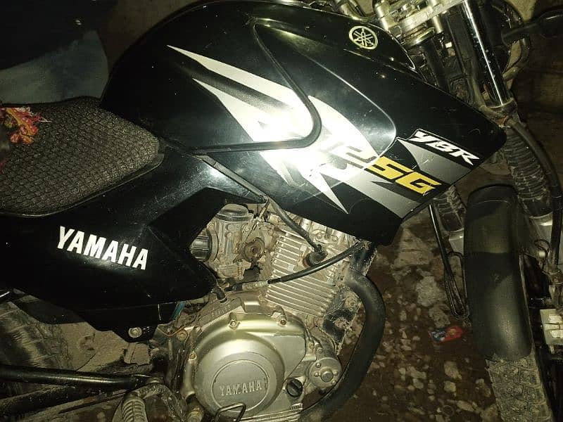 Yamaha YBR 125g 9