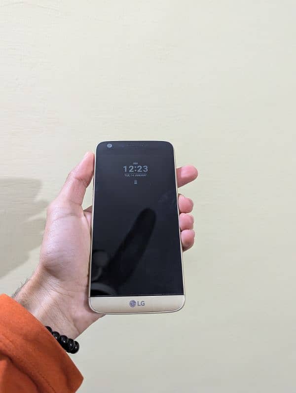 LG G5 4/32 pta approved in Good Condition 1