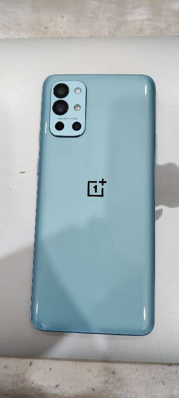 OnePlus 9r 12/256 1