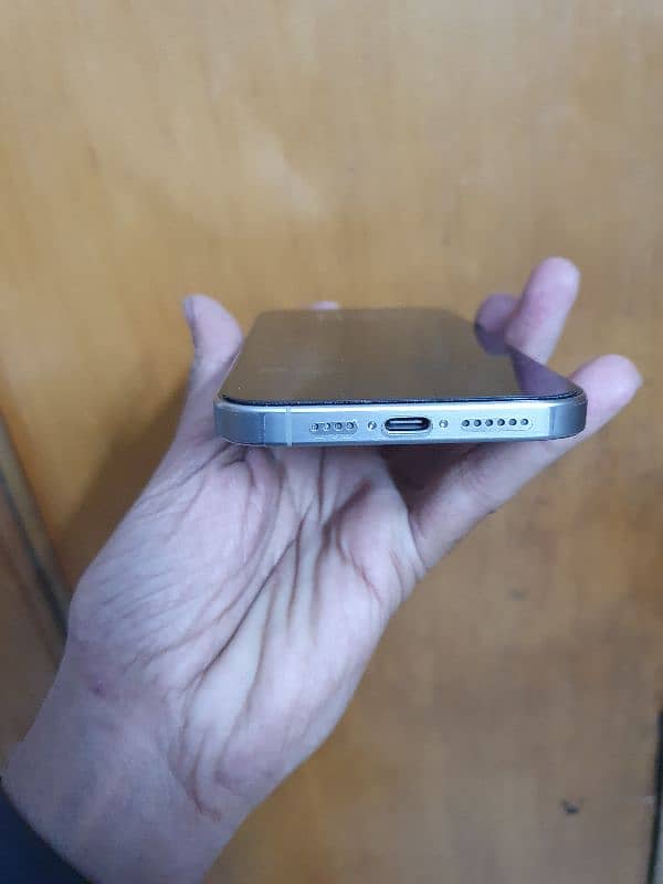 iphone 15 pro Max 256 GB PTA Approved 4