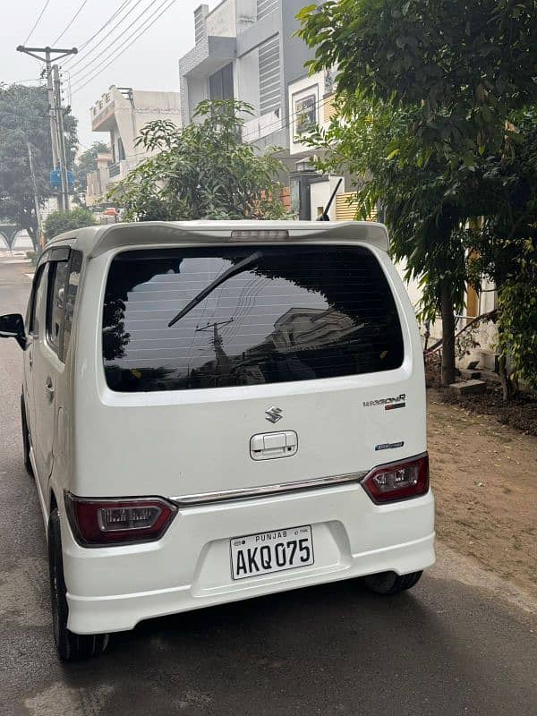 Suzuki Wagon R 2019 1