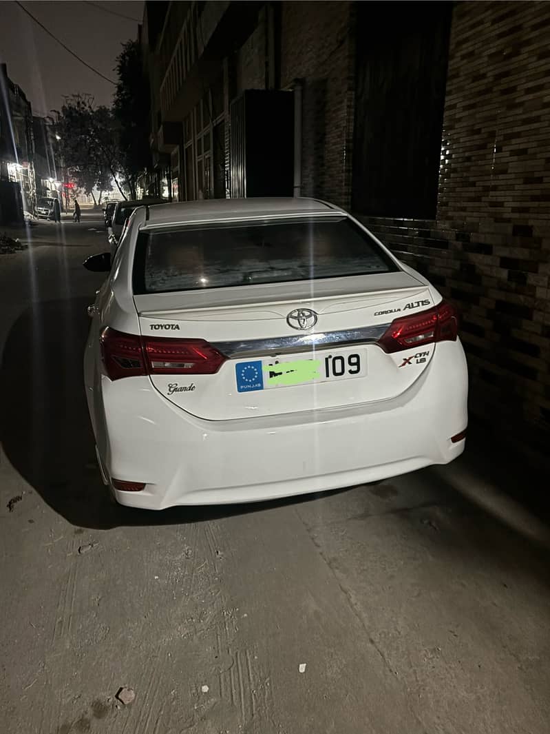 Toyota Altis Grande X full option limited edition 2015 0