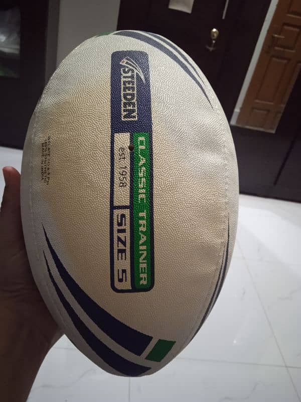 steeden rugby ball and unicorn deco piece 2