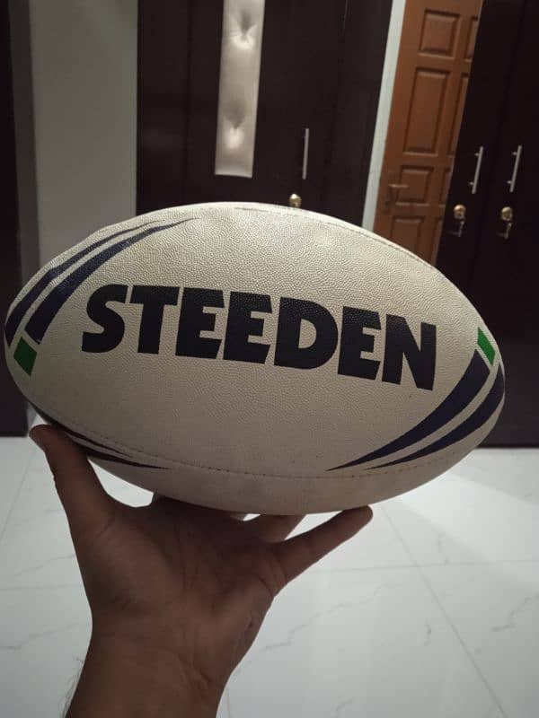 steeden rugby ball and unicorn deco piece 3