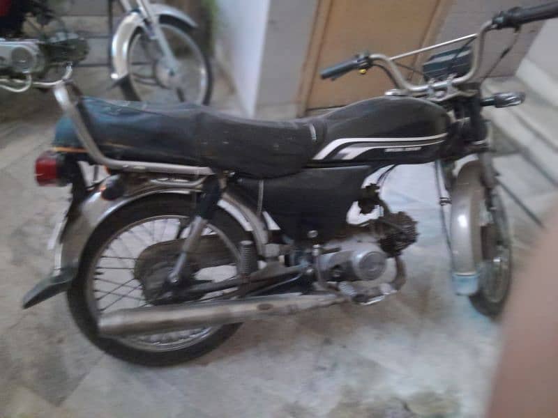 blacked  new  condition  bike 0