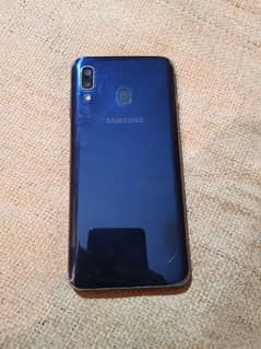 Samsung a20