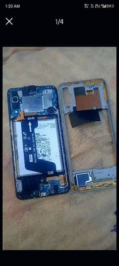 Samsung A70 6/128 pta approved board Available