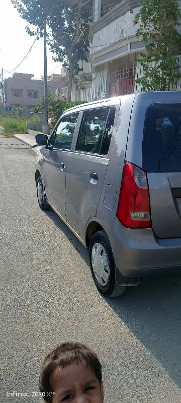 Suzuki Wagon R 2018 9