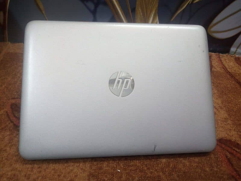 Hp elitebook i5 6th gen 4