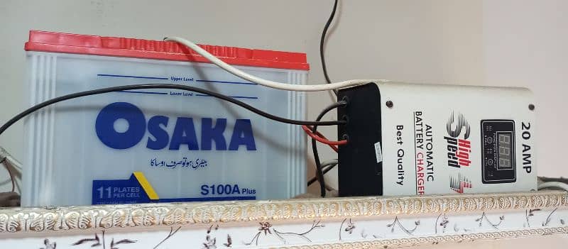 Osaka battery 100A with charger 0