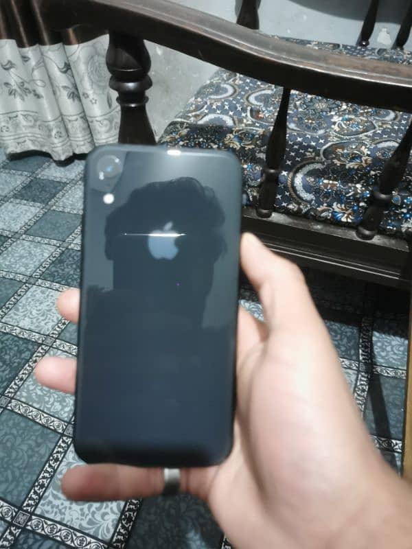 iphone XR 6