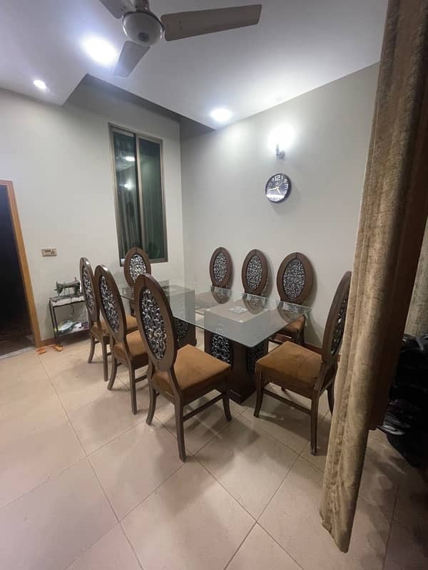 Dining Table 8 seaters for sale 7