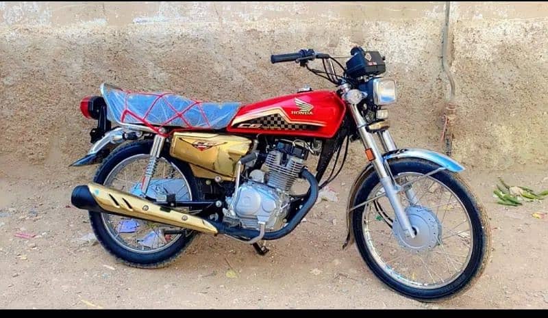 Honda 125 2024 Self Gold Edition 5