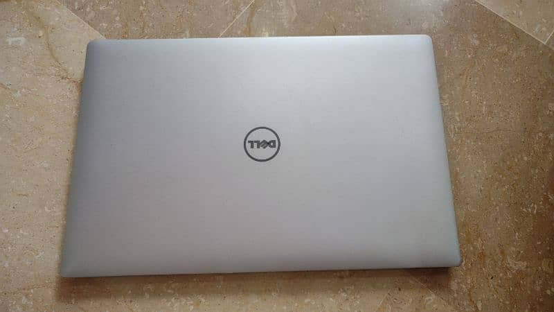 Dell Precision 5510 i7 6th Gen 16GB 256GB ssd 1TB hdd 2GB Graphics. 0