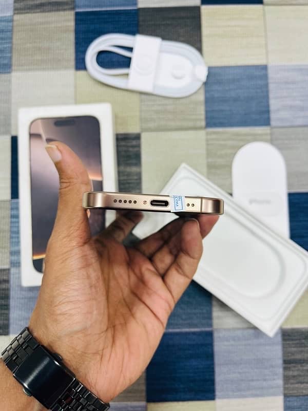 iphone 16 PRO || Factory unlocked || 1