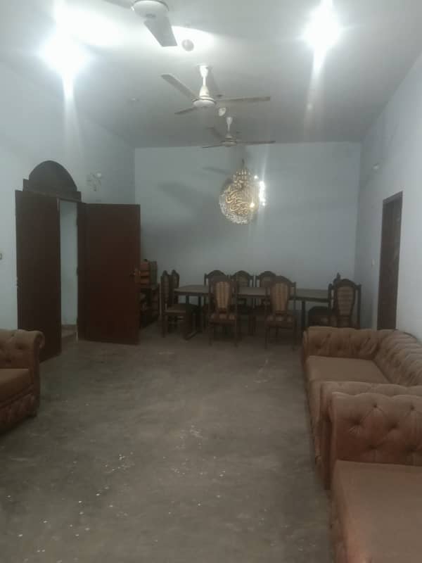 240yd 2 portion 1st and ground floor al hira bungalow near safoora chowk & rim jhim towers 0