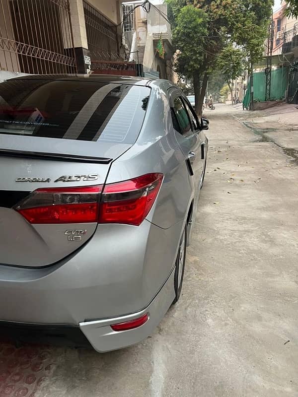 Toyota Altis Grande 2015 3