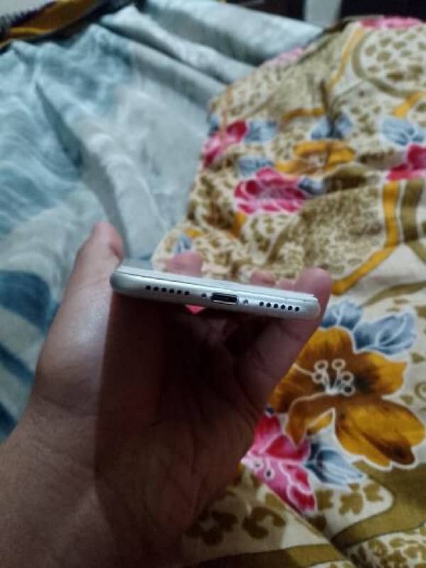 urgent iphone 8 1