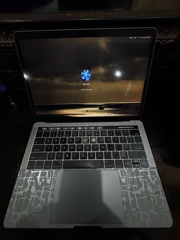 macbook Pro 13inch 2017 0