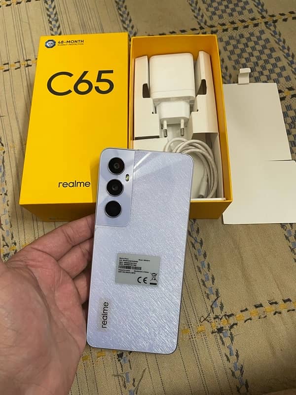 Realme C65 1