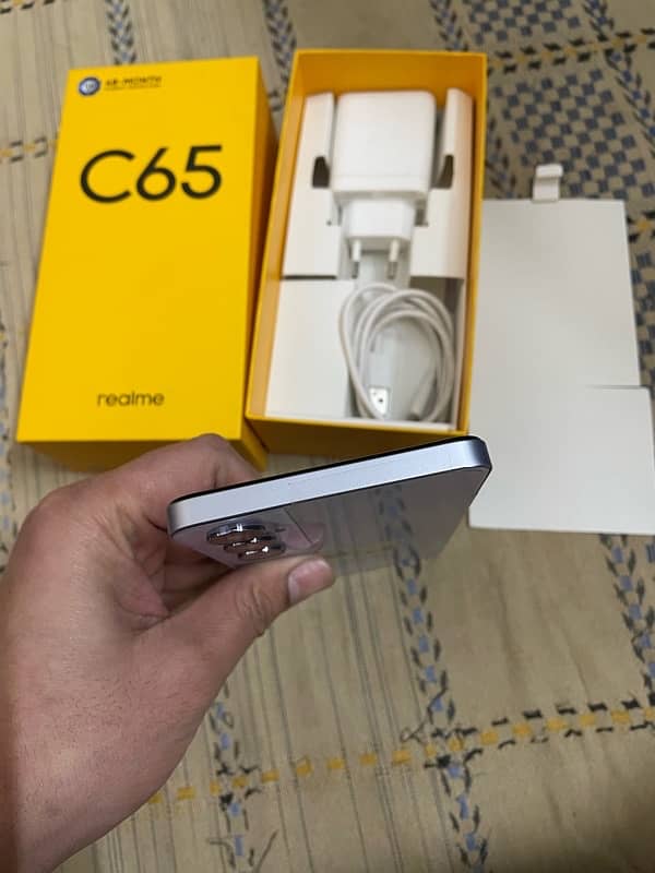 Realme C65 5