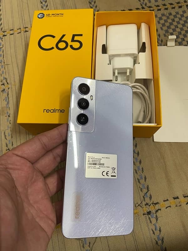 Realme C65 10