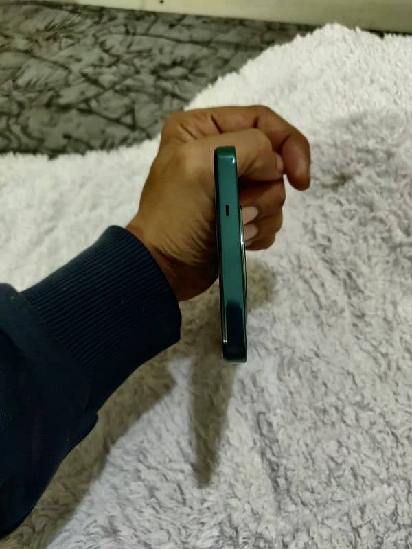 OPPO RENO 12 F 5G 4