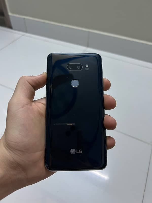 LG V35 ThinQ 0