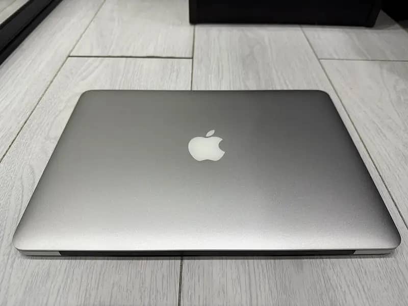 2015 MacBook Pro Core i7/16GB/256 Fresh 2014,2017,2019 2020 M1 Availab 5