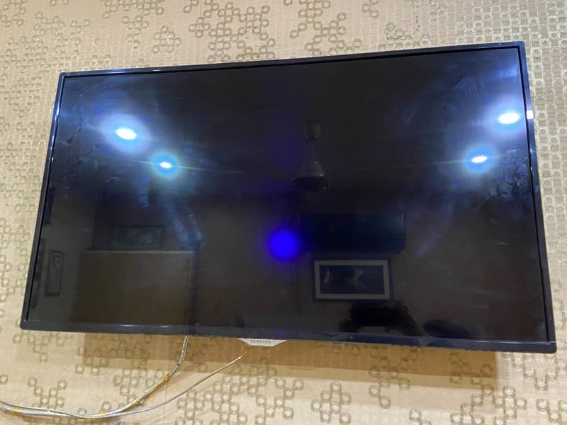 Samsung LED 43 inch 10/10 condition 0