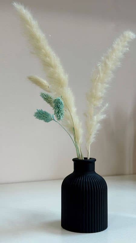 Room Decor / Aesthetic Vase /Decor 1