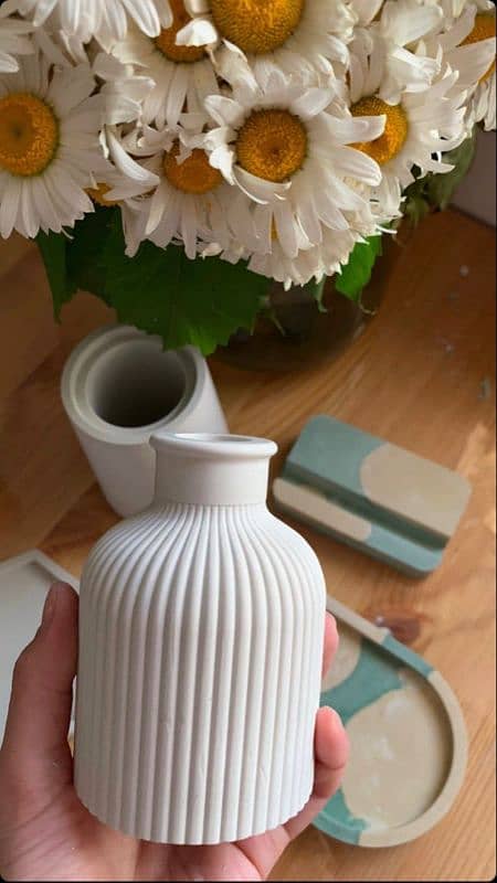 Room Decor / Aesthetic Vase /Decor 6