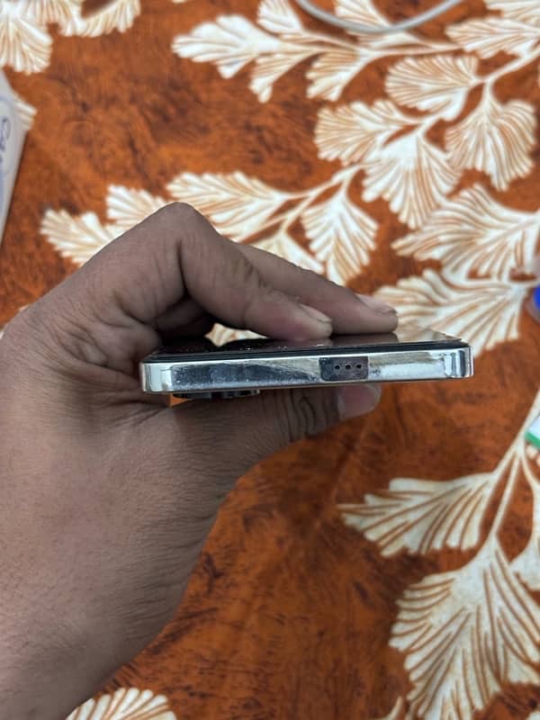 Tecno Camon 20 8gb/256gb pta-approved (negotiable w/ serious buyers) 4