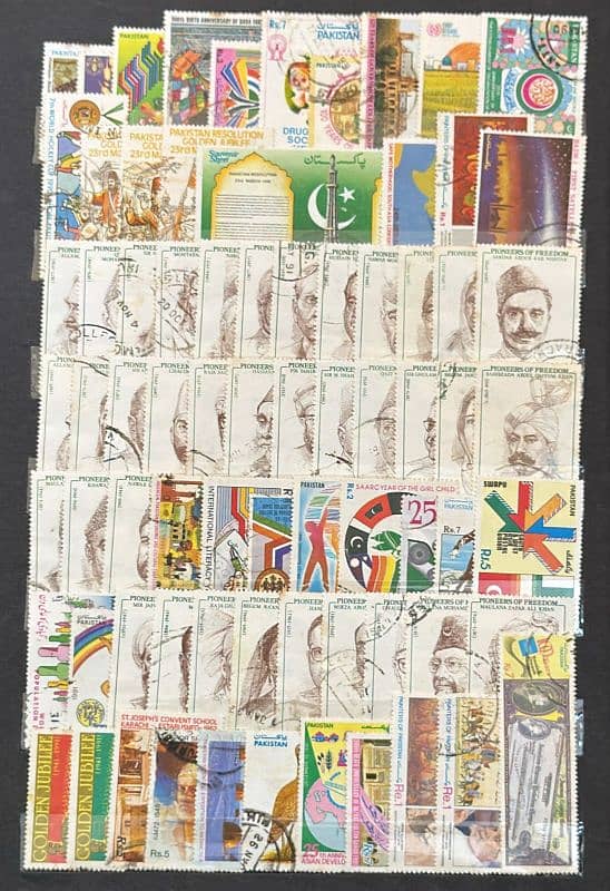 Pakistan Postage Stamps 10